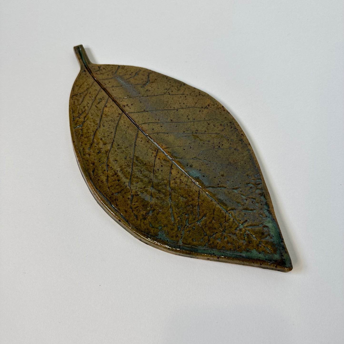 Leaf Glossy